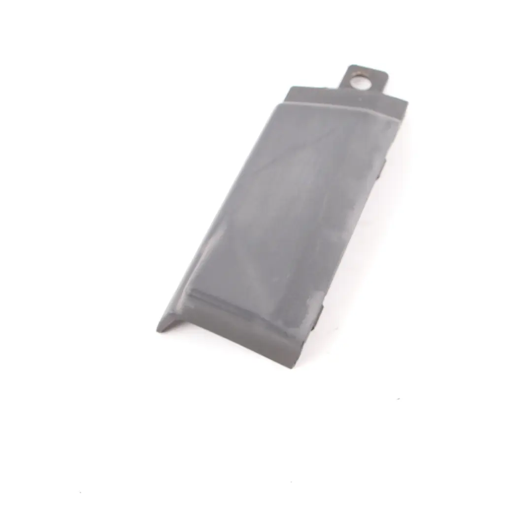 Rivestimento protettivo per la copertura del rivestimento destro per Mercedes W906 con numero di parte A9068802771 Mercedes W906 Rivestimento protettivo per la copertura del rivestimento destro - SKU A9068802771 - Numero di parte A9068802771