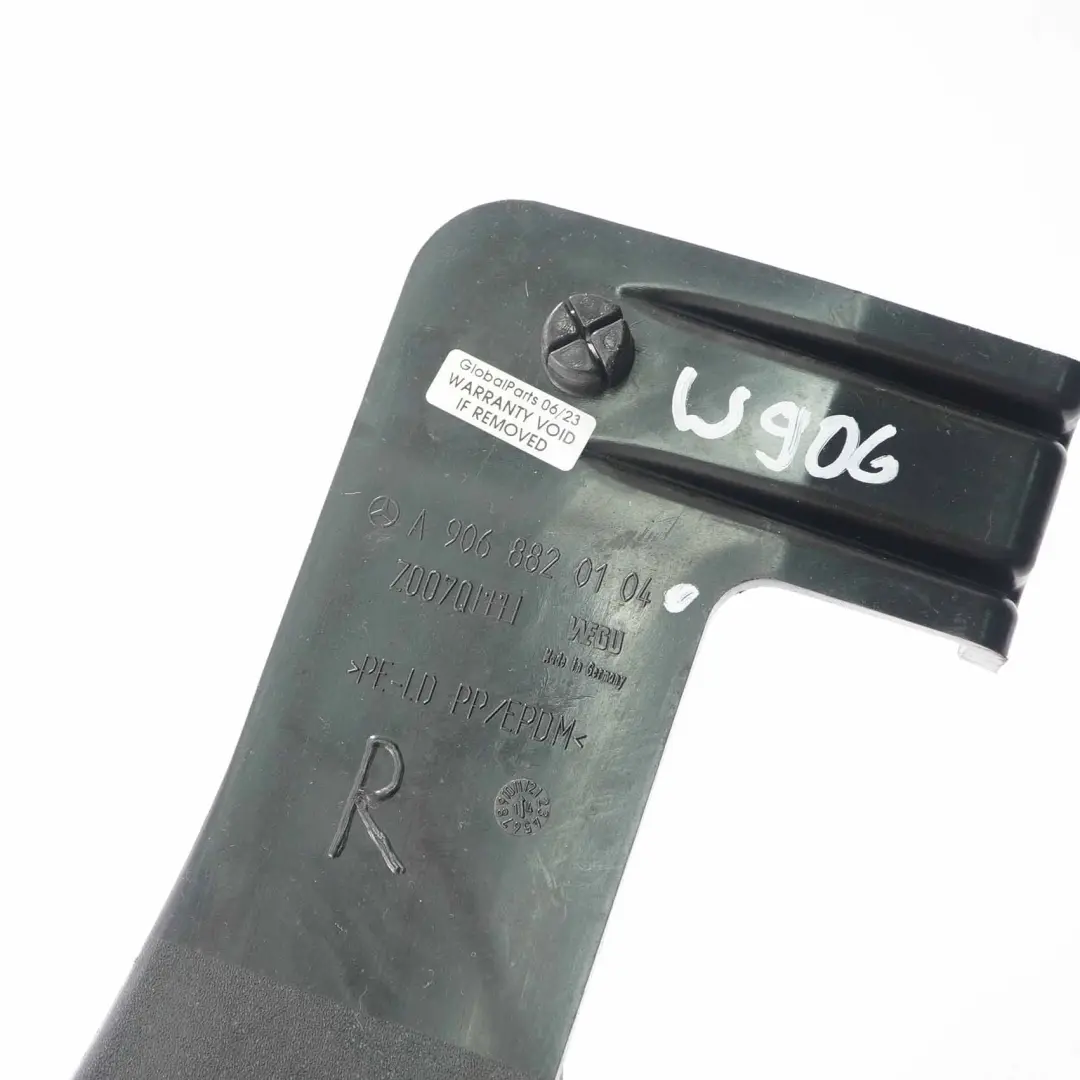 Bavette Mercedes W906 Crafter Avant Droite Bavette Protecteur pour à propos du numéro de pièce A9068820104 Bavette Mercedes W906 Crafter Avant Droite Bavette Protecteur - SKU A9068820104 - Numéro de pièce A9068820104