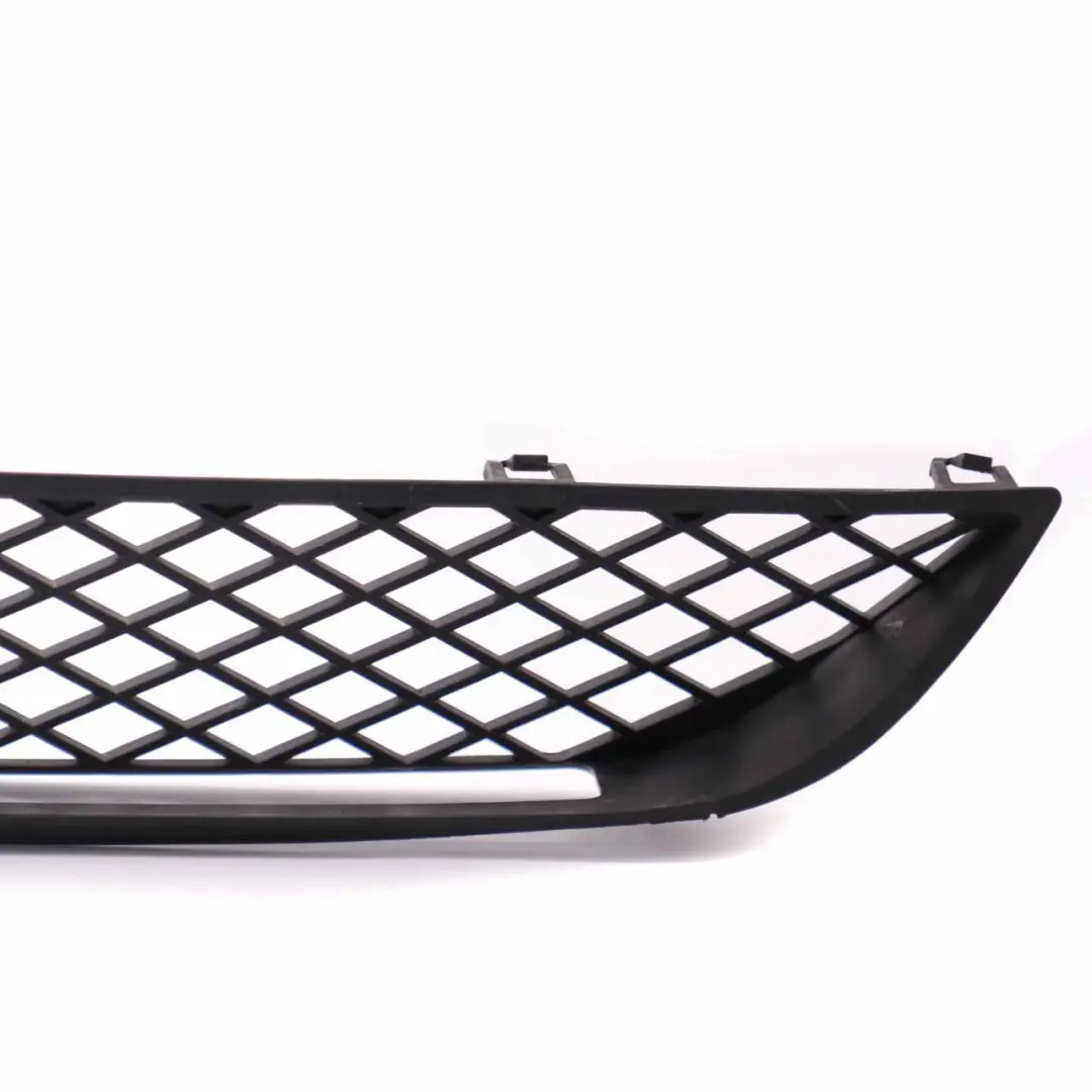 Mercedes Sprinter W906 Pare-chocs avant Grille garniture inférieur - SKU A9068850053 - Numéro de pièce A9068850053