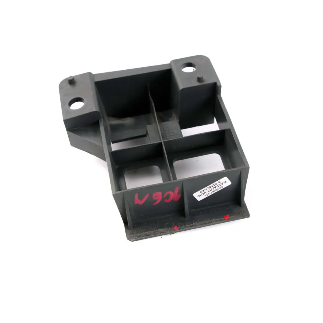 Parachoques delantero derecho Soporte guía para Mercedes Sprinter W906 con número de pieza A9068850263 Mercedes Sprinter W906 Parachoques delantero derecho Soporte guía - SKU A9068850263 - Número de pieza A9068850263