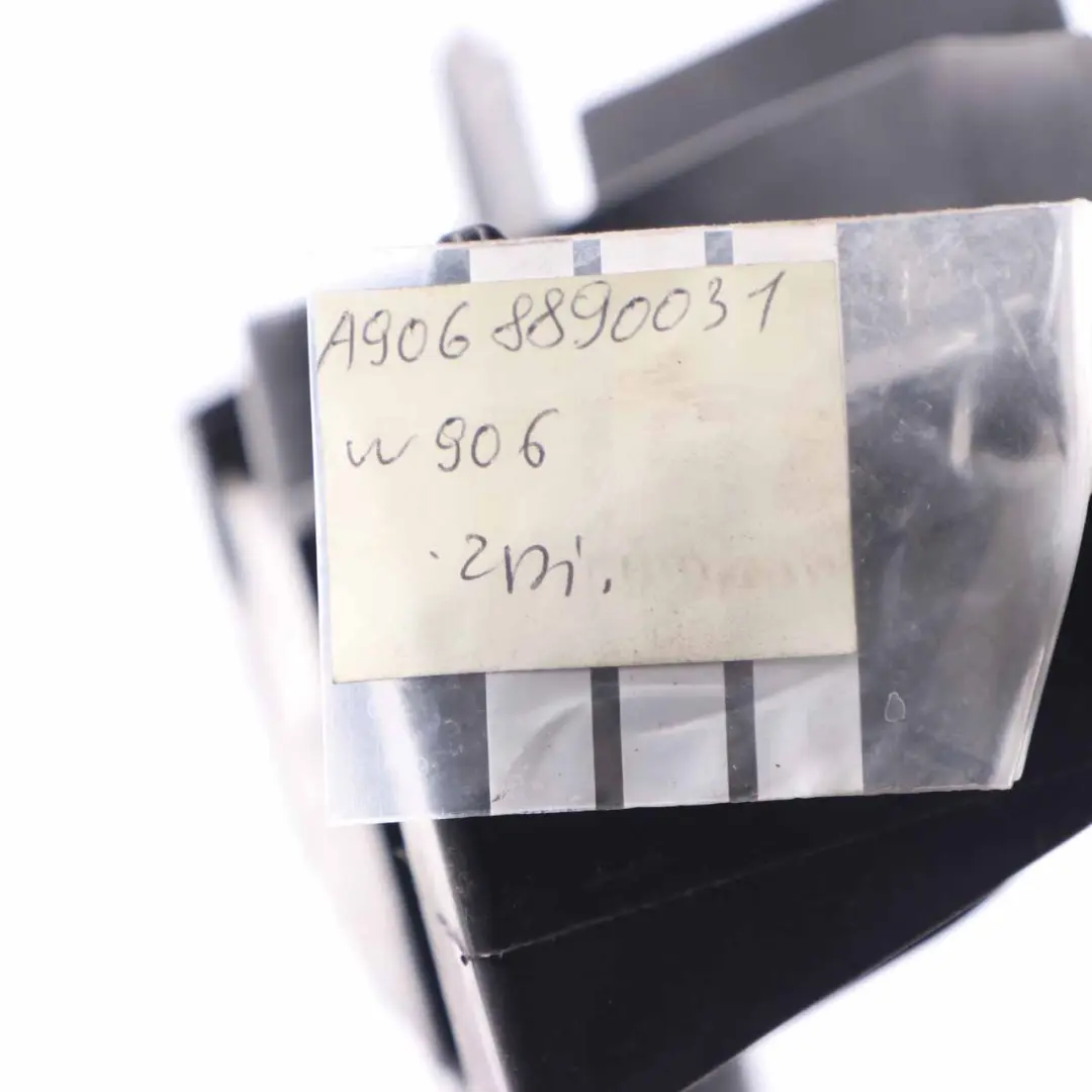 Mercedes Sprinter W906 Kühlerhalterung links Abdeckplatte Montage - SKU A9068890031 - Teilenummer A9068890031