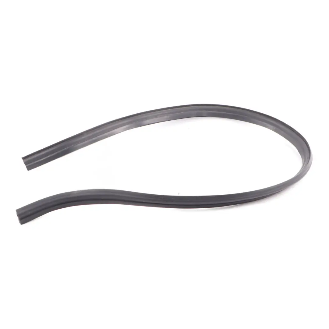 Capó Goma Junta Capó Sellado para Mercedes W906 Motor con número de pieza A9068890098 Mercedes W906 Motor Capó Goma Junta Capó Sellado - SKU A9068890098 - Número de pieza A9068890098