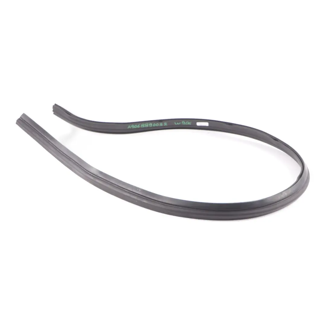 cappuccio guarnizione cofano guarnizione tenuta per Mercedes W906 con numero di parte A9068890098 Mercedes W906 cappuccio guarnizione cofano guarnizione tenuta - SKU A9068890098 - Numero di parte A9068890098
