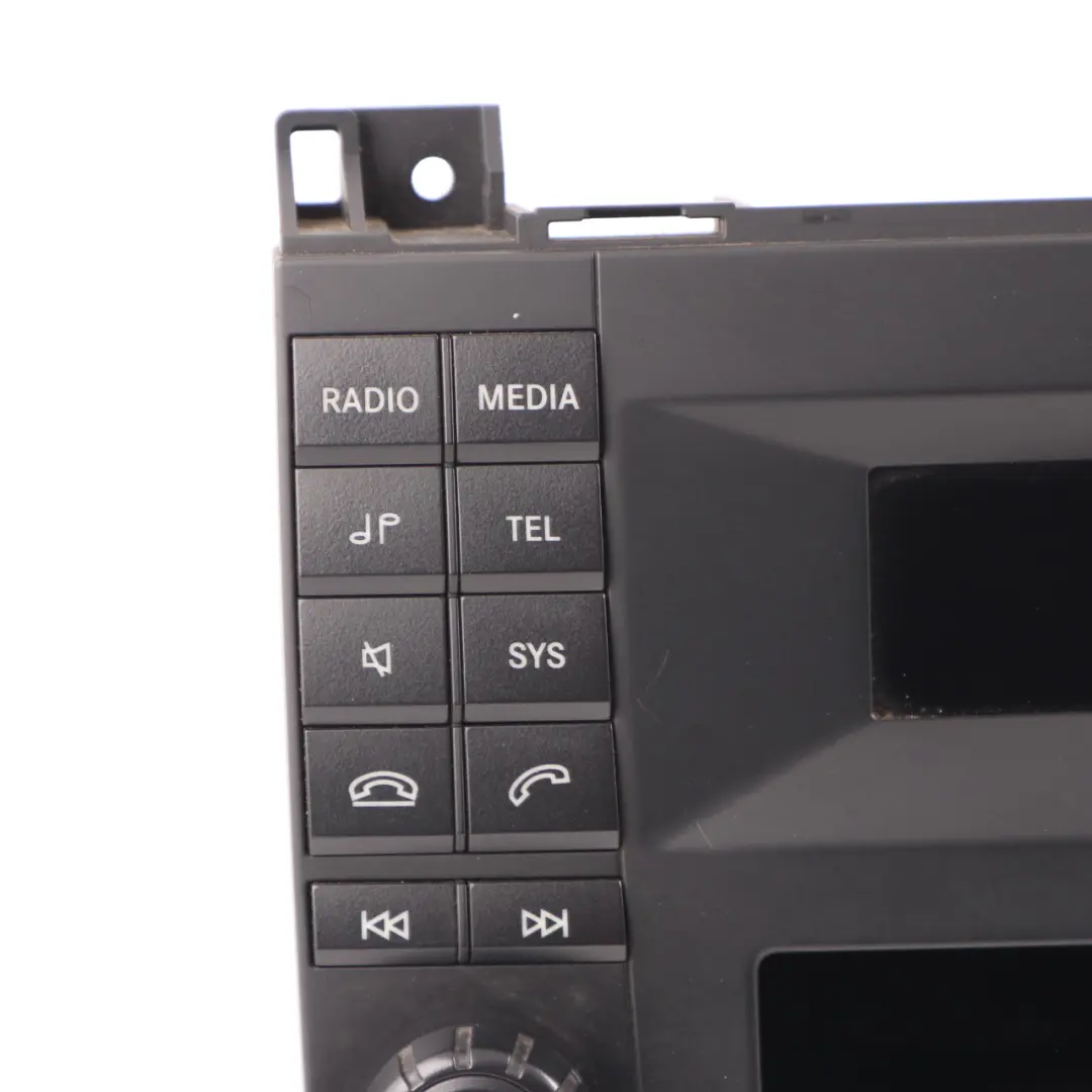 Radio CD Player Unità principale audio stereo per Mercedes Sprinter W906 con numero di parte A9069000103 Mercedes Sprinter W906 Radio CD Player Unità principale audio stereo - SKU A9069000103 - Numero di parte A9069000103