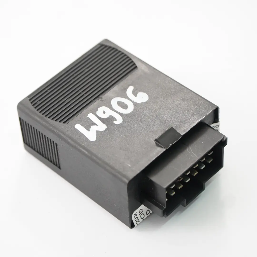 Mercedes W906 VW Crafter Luce del tetto Unità modulo lampada interna - SKU A9069000200-1 - Numero di parte A9069000200