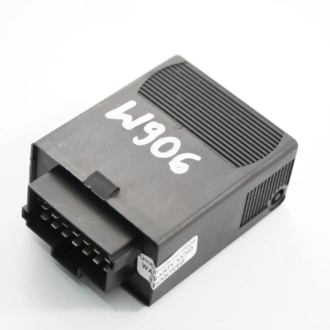 Mercedes W906 VW Crafter Dach leuchte Innen leuchte Modul Einheit - SKU A9069000200-1 - Teilenummer A9069000200