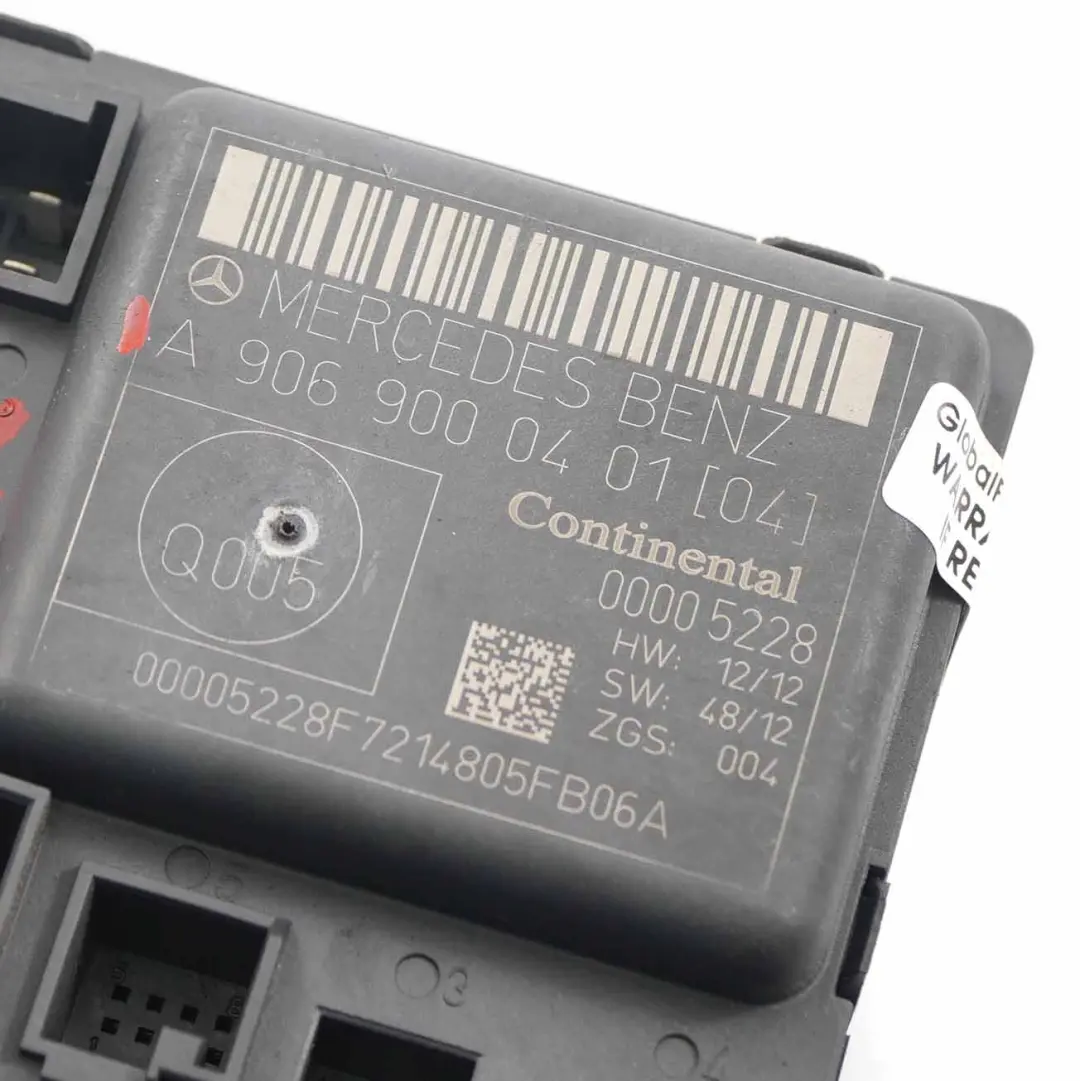 Modulo porta anteriore destro Unità controllo per Mercedes Sprinter W906 con numero di parte A9069000401 Mercedes Sprinter W906 Modulo porta anteriore destro Unità controllo - SKU A9069000401 - Numero di parte A9069000401