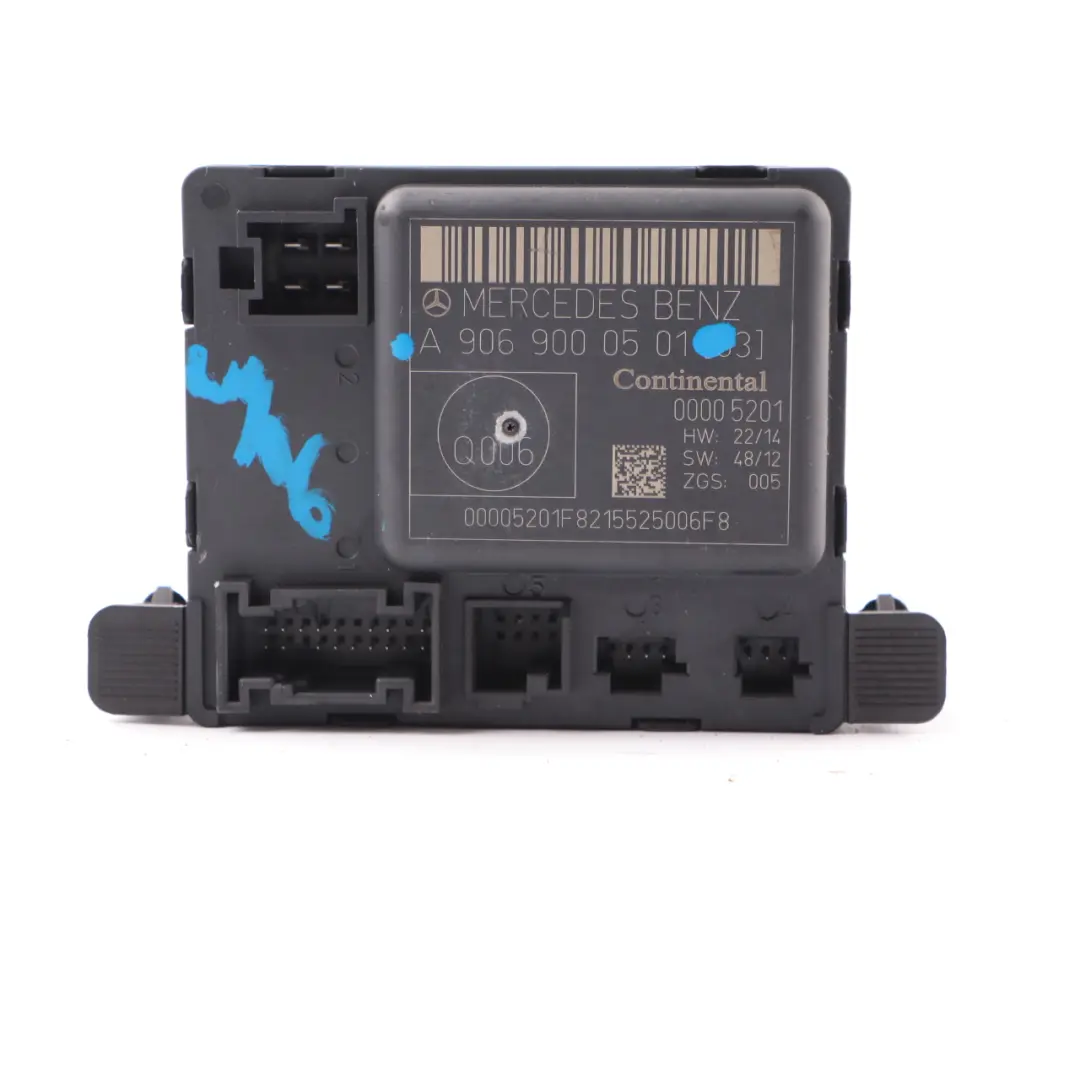 Module Porte Avant Gauche Droite Unité Contrôle ECU pour Mercedes W906 à propos du numéro de pièce A9069000501 Mercedes W906 Module Porte Avant Gauche Droite Unité Contrôle ECU - SKU A9069000501 - Numéro de pièce A9069000501