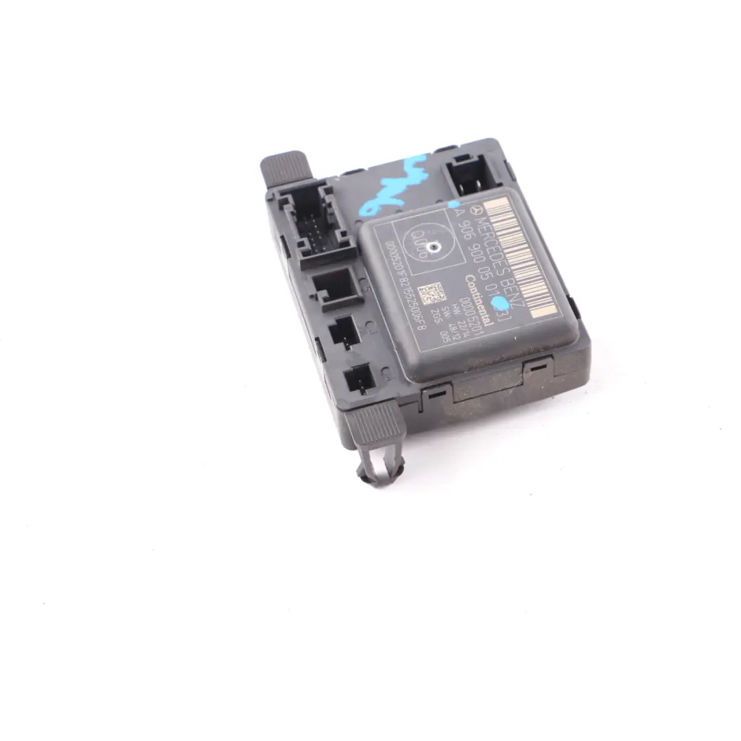 Door Module Front Left Right N/O/S Control Unit ECU to Mercedes W906 with Part number A9069000501 Mercedes W906 Door Module Front Left Right N/O/S Control Unit ECU - SKU A9069000501 - Part number A9069000501
