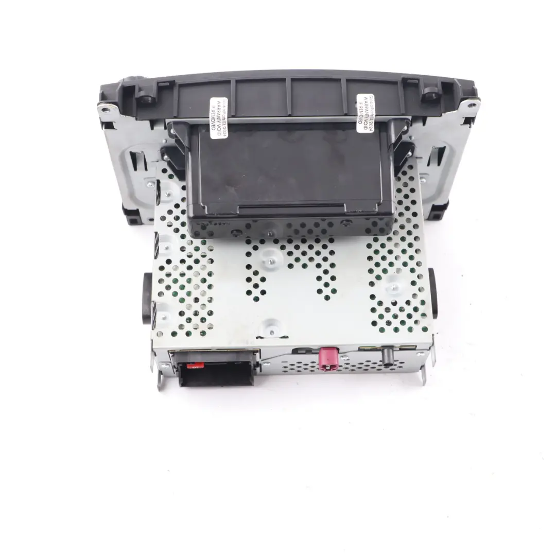 Radio Player Stereo Audio Hauptgerät für Mercedes Sprinter W906 mit Teilenummer A9069001203 Mercedes Sprinter W906 Radio Player Stereo Audio Hauptgerät - SKU A9069001203 - Teilenummer A9069001203