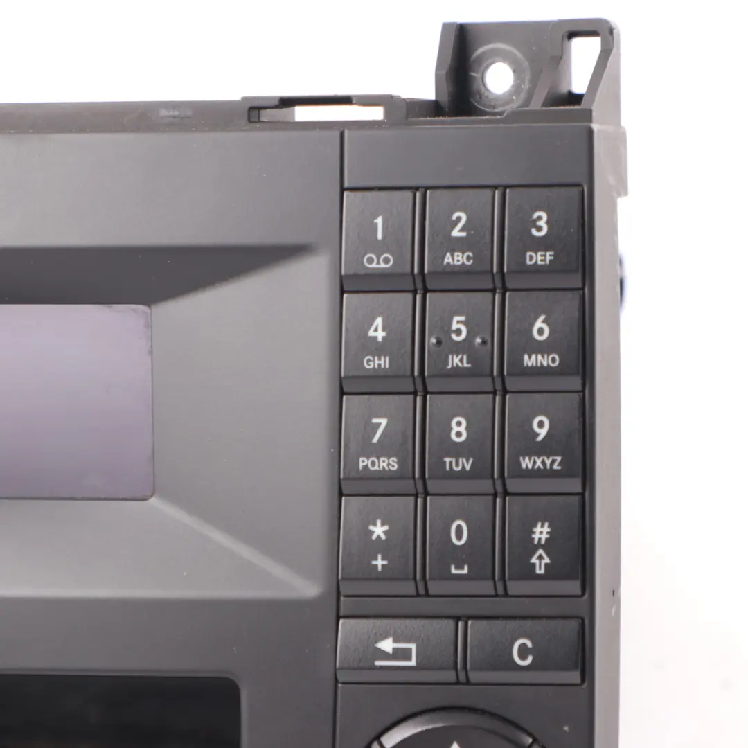 Radioodtwarzacz Radio Samochodowe A9068201589 do Mercedes Sprinter W906 o numerze A9069001203 Mercedes Sprinter W906 Radioodtwarzacz Radio Samochodowe A9068201589 - SKU A9069001203 - Numer Części A9069001203