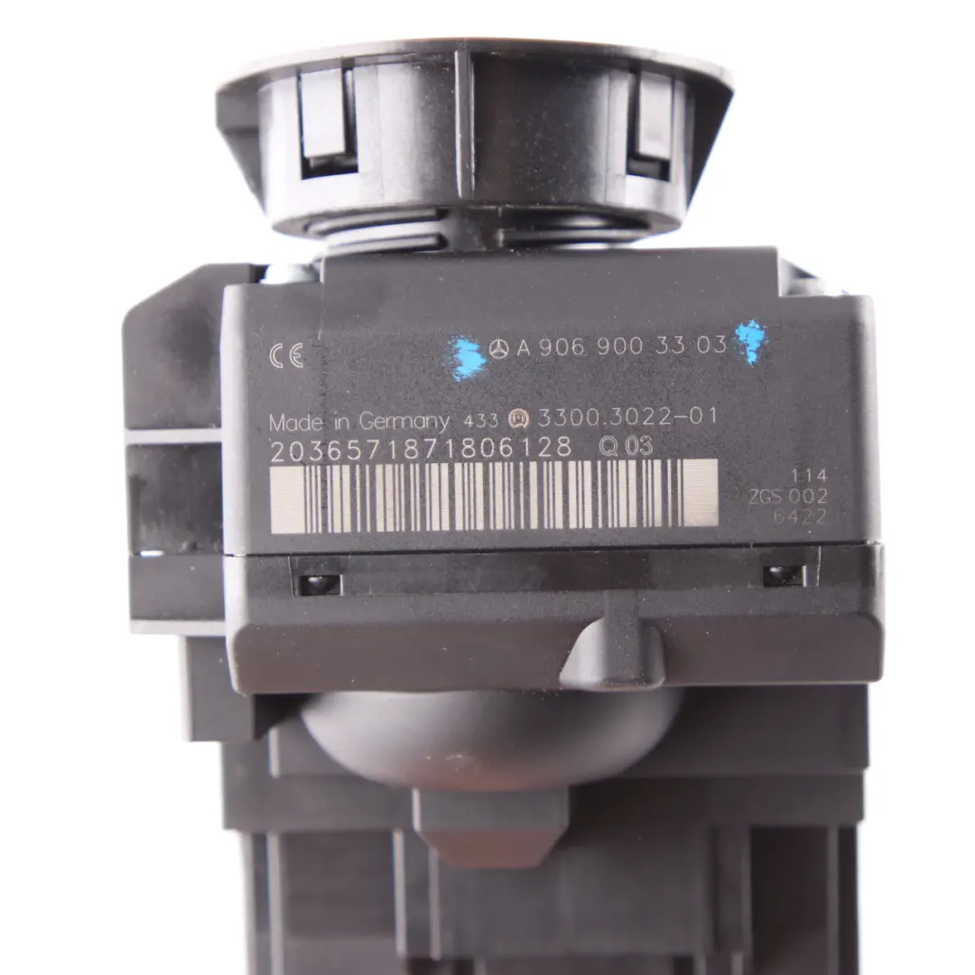 Key Reader Ignition Switch Lock Control Unit to Mercedes Sprinter W906 with Part number A9069003303 Mercedes Sprinter W906 Key Reader Ignition Switch Lock Control Unit - SKU A9069003303 - Part number A9069003303