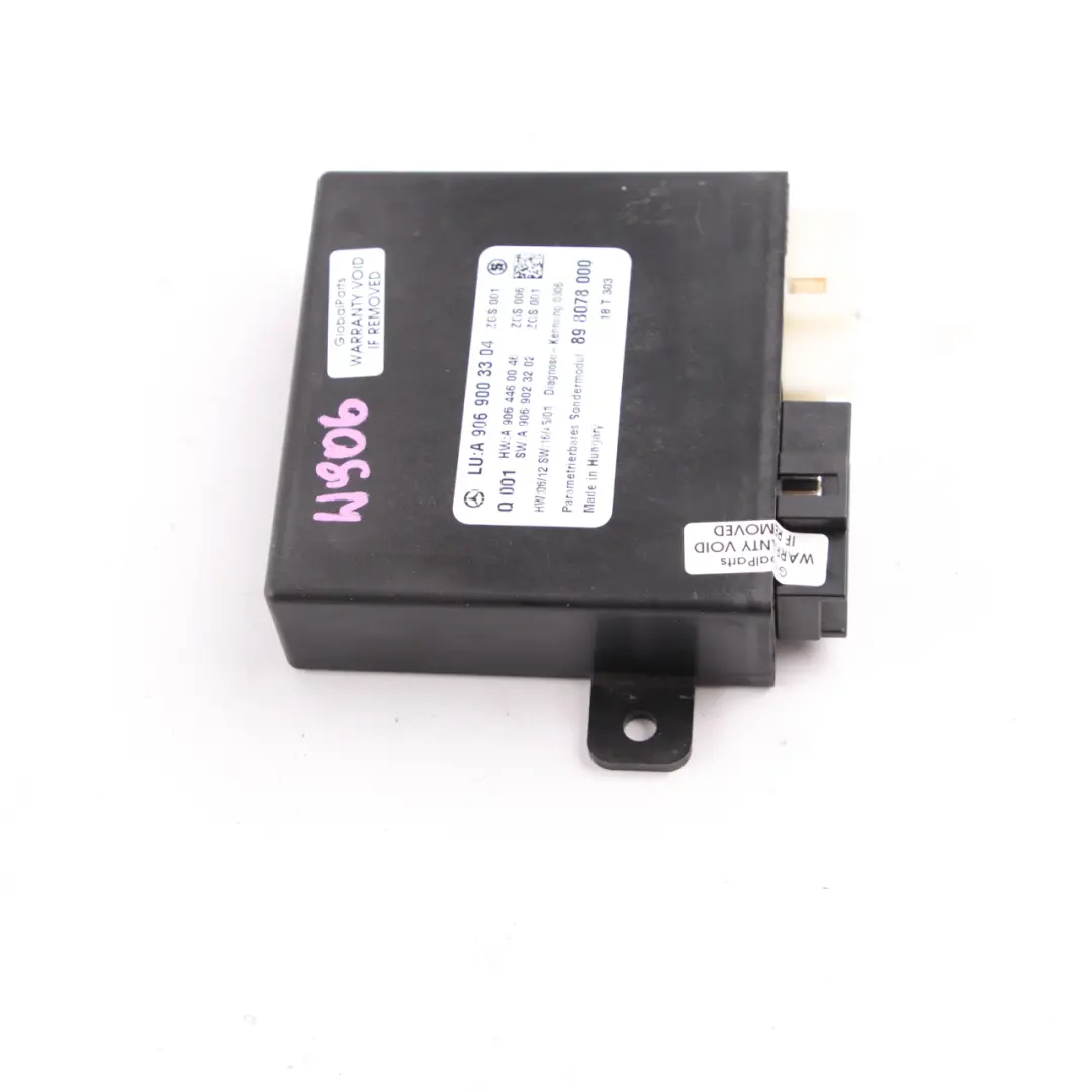 Central Lock Locking Control Unit Module to Mercedes W906 with Part number A9069003304 Mercedes W906 Central Lock Locking Control Unit Module - SKU A9069003304 - Part number A9069003304