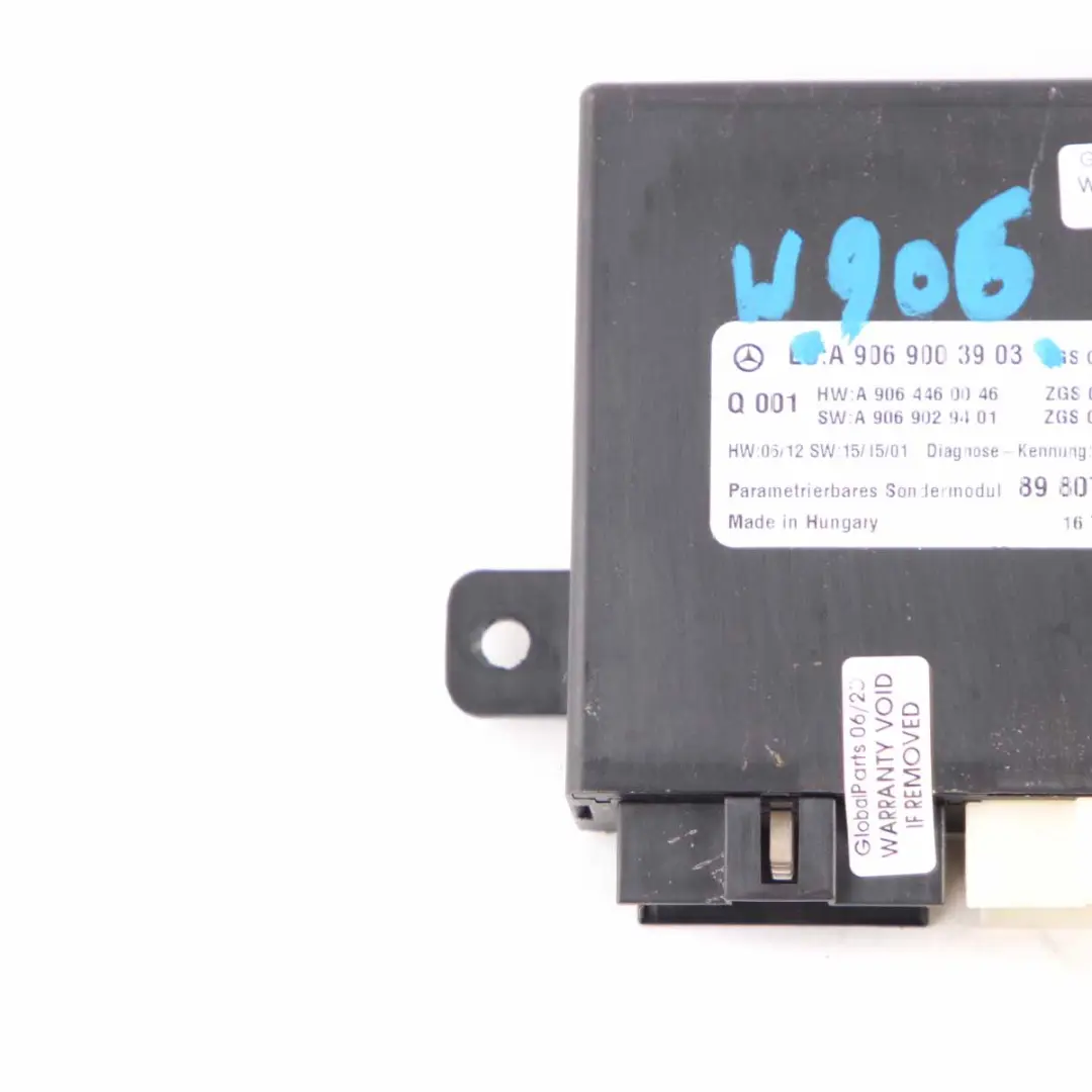 Central Lock Locking Control Unit Module to Mercedes Sprinter W906 with Part number A9069003903 Mercedes Sprinter W906 Central Lock Locking Control Unit Module - SKU A9069003903 - Part number A9069003903