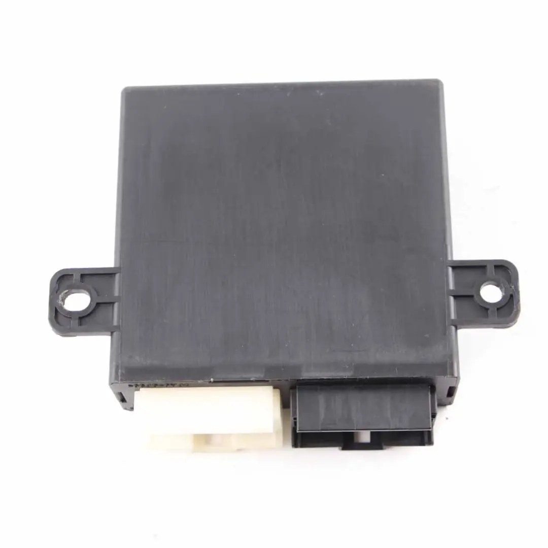 Central Lock Locking Control Unit Module to Mercedes Sprinter W906 with Part number A9069003903 Mercedes Sprinter W906 Central Lock Locking Control Unit Module - SKU A9069003903 - Part number A9069003903