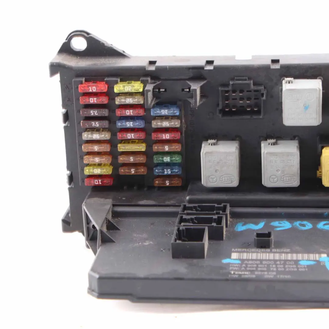 Fuse Box SAM Control Unit Module to Mercedes Sprinter W906 with Part number A9069004700 Mercedes Sprinter W906 Fuse Box SAM Control Unit Module - SKU A9069004700-1 - Part number A9069004700