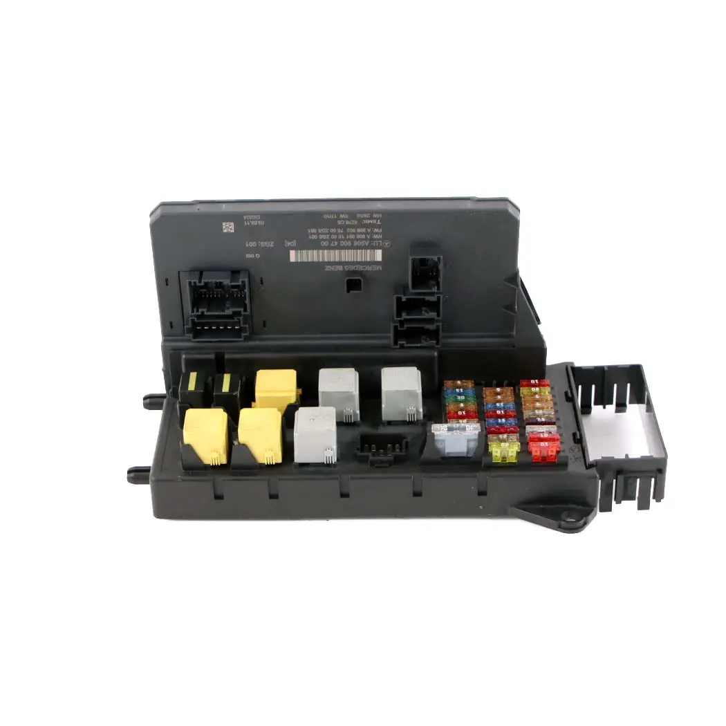 Mercedes-Benz Sprinter W906 Fuse Box SAM Control Unit Module to with Part number A9069004700 Mercedes-Benz Sprinter W906 Fuse Box SAM Control Unit Module - SKU A9069004700 - Part number A9069004700