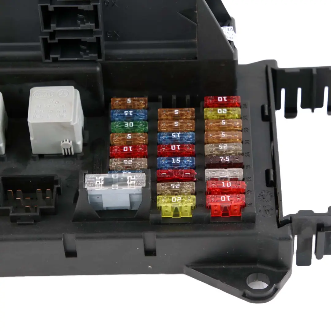 Mercedes-Benz Sprinter W906 Fuse Box SAM Control Unit Module to with Part number A9069004700 Mercedes-Benz Sprinter W906 Fuse Box SAM Control Unit Module - SKU A9069004700 - Part number A9069004700