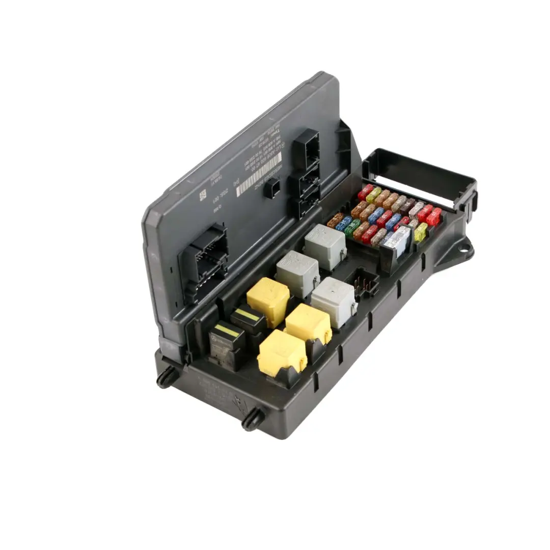 Mercedes-Benz Sprinter W906 Fuse Box SAM Control Unit Module to with Part number A9069004700 Mercedes-Benz Sprinter W906 Fuse Box SAM Control Unit Module - SKU A9069004700 - Part number A9069004700