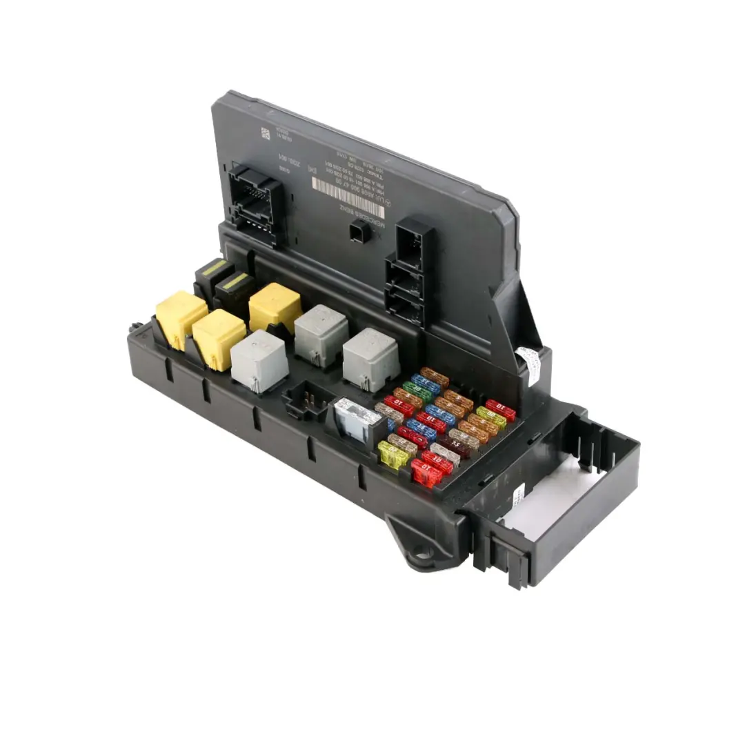 Mercedes-Benz Sprinter W906 Fuse Box SAM Control Unit Module to with Part number A9069004700 Mercedes-Benz Sprinter W906 Fuse Box SAM Control Unit Module - SKU A9069004700 - Part number A9069004700