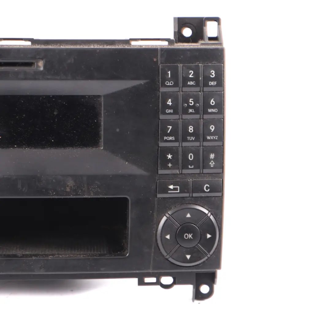 Radio Odtwarzacz CD Audio Bluetooth do Mercedes Sprinter W906 o numerze A9069005103 Mercedes Sprinter W906 Radio Odtwarzacz CD Audio Bluetooth - SKU A9069005103 - Numer Części A9069005103