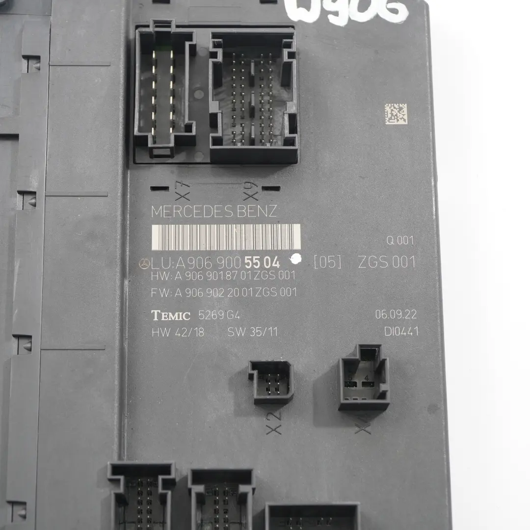 Fuse Box Relay Control Unit Electric Module SAM to Mercedes W906 with Part number A9069005504 Mercedes W906 Fuse Box Relay Control Unit Electric Module SAM - SKU A9069005504 - Part number A9069005504