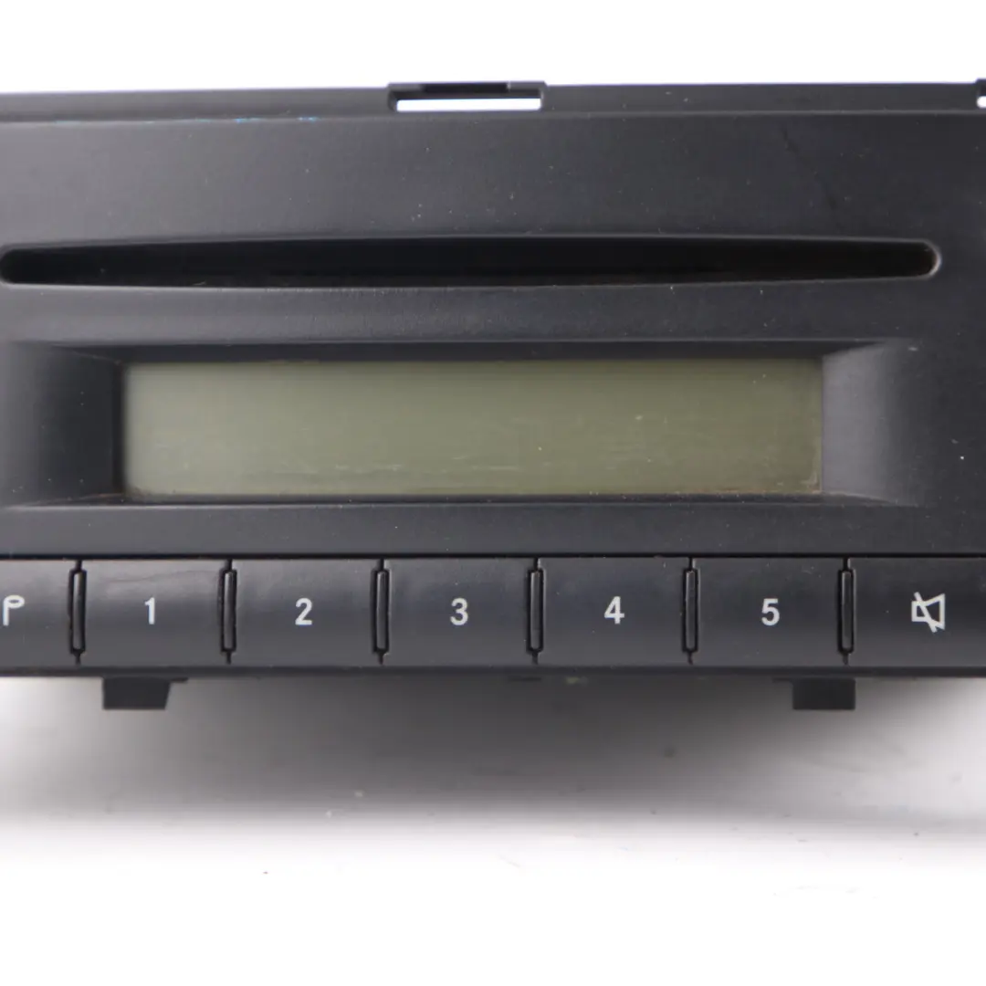 Radio Mercedes W639 W906 Unité principale audio stéréo pour CD à propos du numéro de pièce A9069006001 CD Radio Mercedes W639 W906 Unité principale audio stéréo - SKU A9069006001 - Numéro de pièce A9069006001