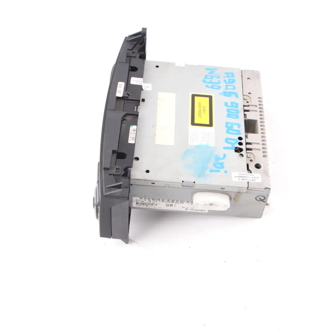 Radio Mercedes W639 W906 Audio Stereo Hauptgerät für CD mit Teilenummer A9069006001 CD Radio Mercedes W639 W906 Audio Stereo Hauptgerät - SKU A9069006001 - Teilenummer A9069006001