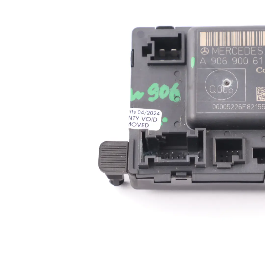 Mercedes W906 Módulo puerta delantera derecha Módulo de control - SKU A9069006100 - Número de pieza A9069006100