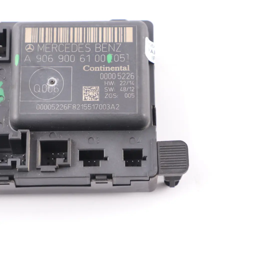 Module porte Module contrôle avant droit pour Mercedes Sprinter W906 à propos du numéro de pièce A9069006100 Mercedes Sprinter W906 Module porte Module contrôle avant droit - SKU A9069006100 - Numéro de pièce A9069006100