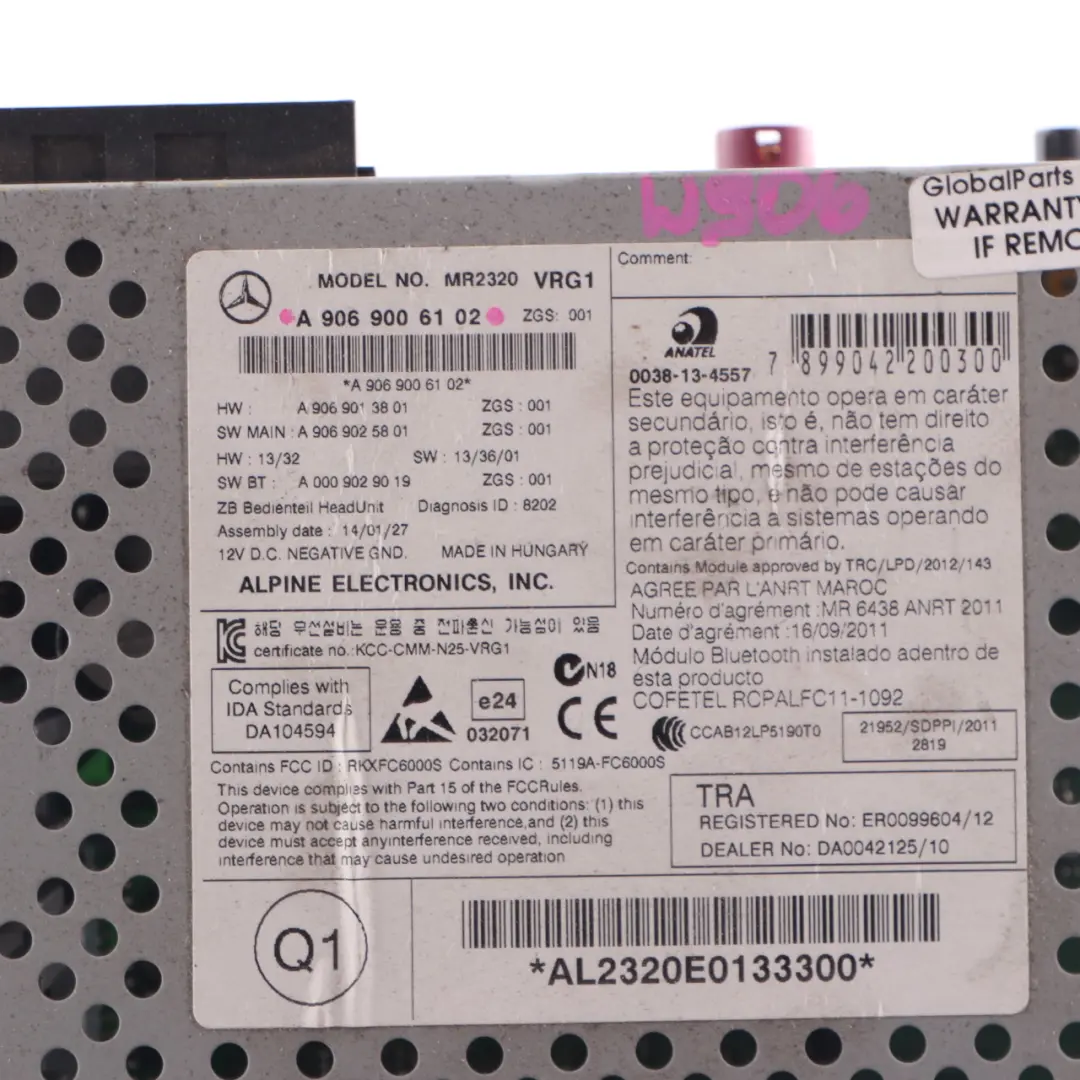 Radioodtwarzacz Radio CD do Mercedes Sprinter W906 o numerze A9069006102 Mercedes Sprinter W906 Radioodtwarzacz Radio CD - SKU A9069006102 - Numer Części A9069006102