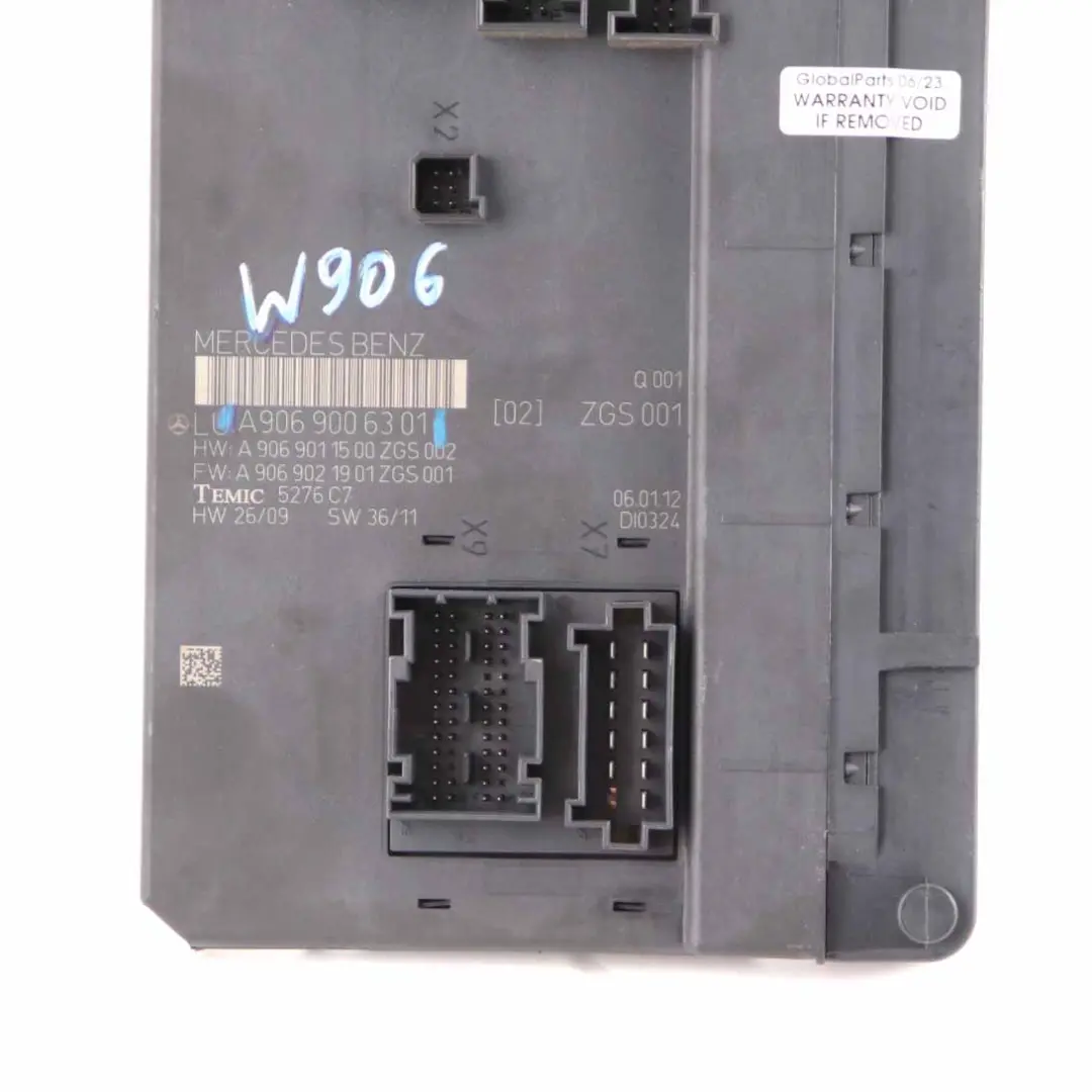 Unità di controllo del comfort del settore corpo Modulo BDC 8736682 per BMW i3 I01 con numero di parte A9069006301 BMW i3 I01 Unità di controllo del comfort del settore corpo Modulo BDC 8736682 - SKU A9069006301 - Numero di parte A9069006301