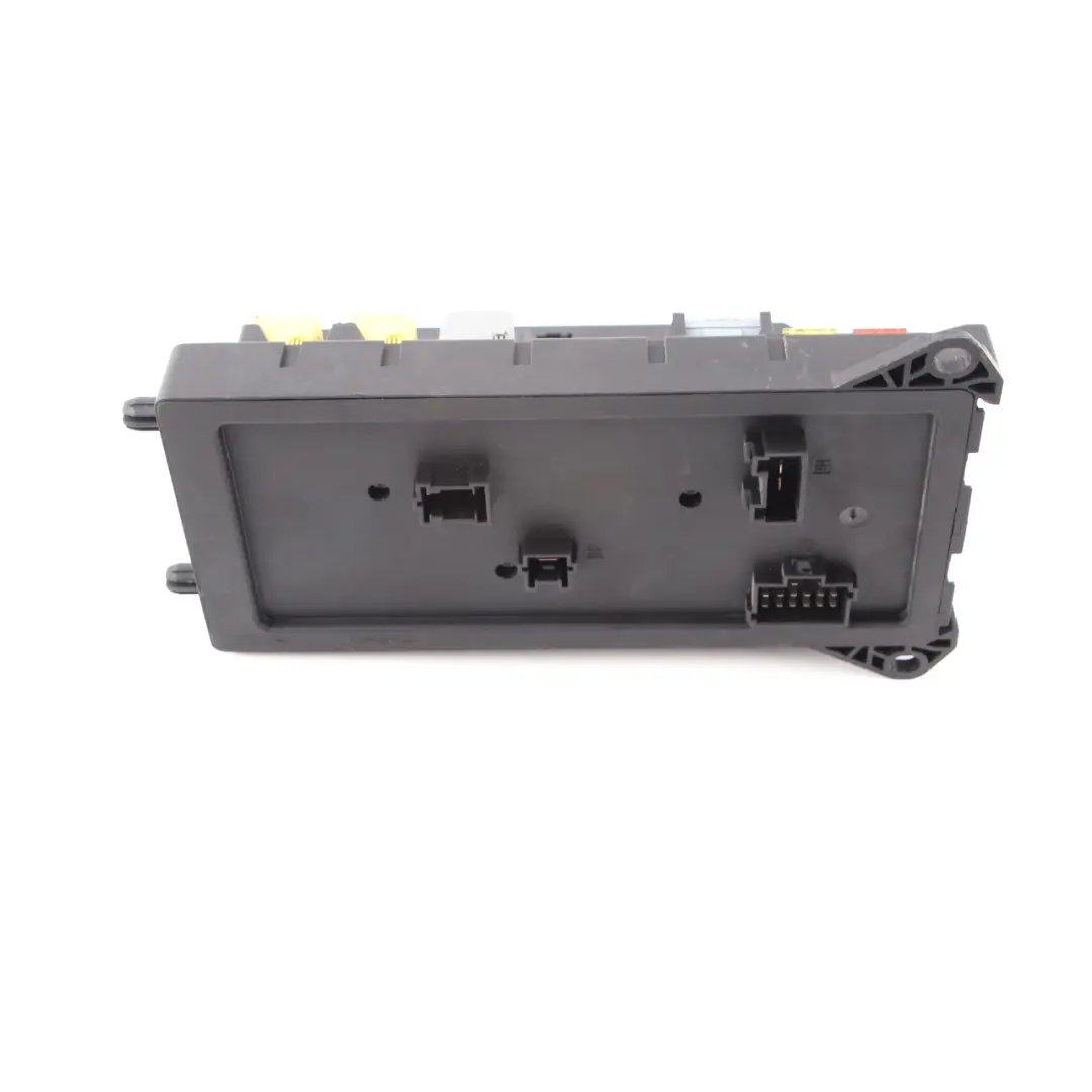 SAM Module Boîte à fusibles Relais Unité de contrôle pour Mercedes W906 à propos du numéro de pièce A9069006701 Mercedes W906 SAM Module Boîte à fusibles Relais Unité de contrôle - SKU A9069006701 - Numéro de pièce A9069006701