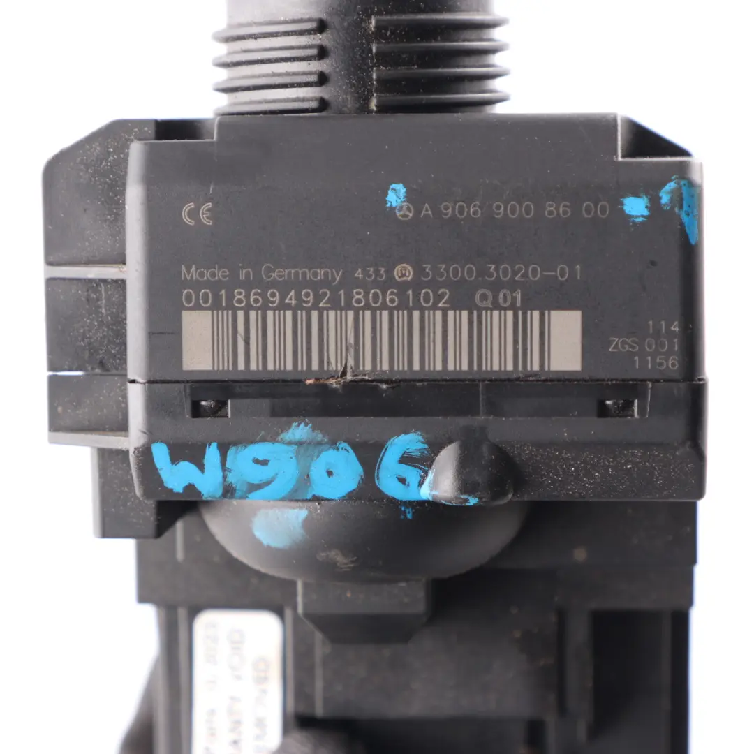 Key Reader Ignition Switch Lock Control Unit to Mercedes Sprinter W906 with Part number A9069008600 Mercedes Sprinter W906 Key Reader Ignition Switch Lock Control Unit - SKU A9069008600-1 - Part number A9069008600