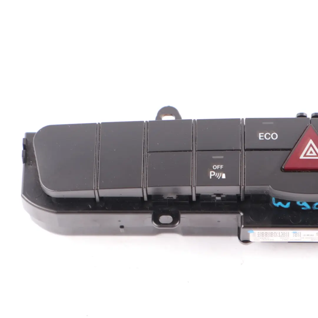 Armaturenbrett Hazard ASR Locking ECO PDC Schalter für Mercedes W906 mit Teilenummer A9069051601 Mercedes W906 Armaturenbrett Hazard ASR Locking ECO PDC Schalter - SKU A9069051601 - Teilenummer A9069051601