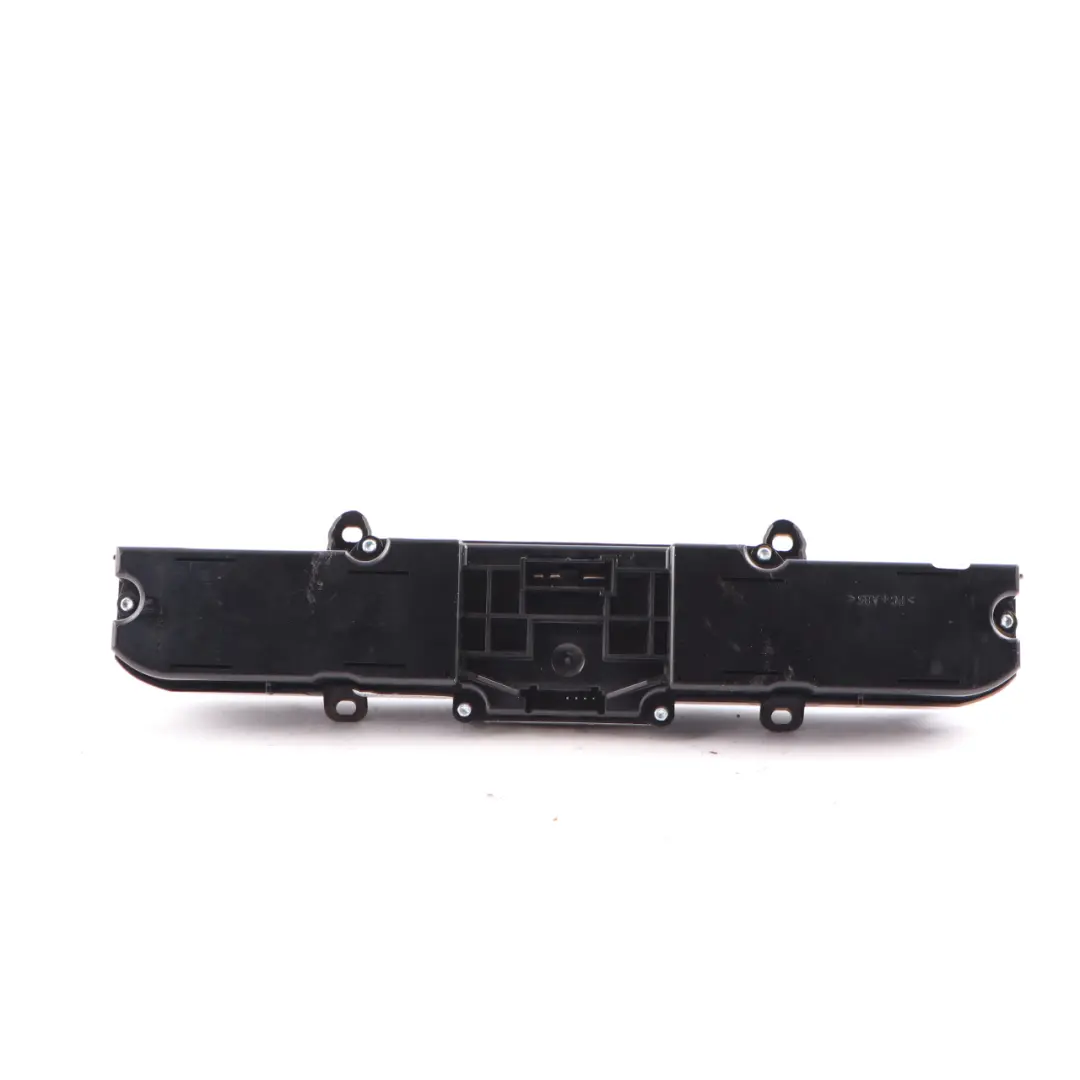 Mercedes W906 Tableau Danger ASR Verrouillage ECO PDC Interrupteur - SKU A9069051601 - Numéro de pièce A9069051601