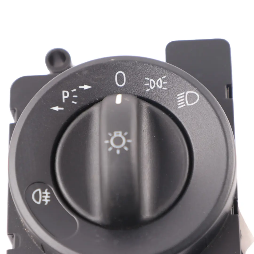 Light Switch Headlight Control Unit Panel to Mercedes Sprinter W906 with Part number A9069052801 Mercedes Sprinter W906 Light Switch Headlight Control Unit Panel - SKU A9069052801 - Part number A9069052801