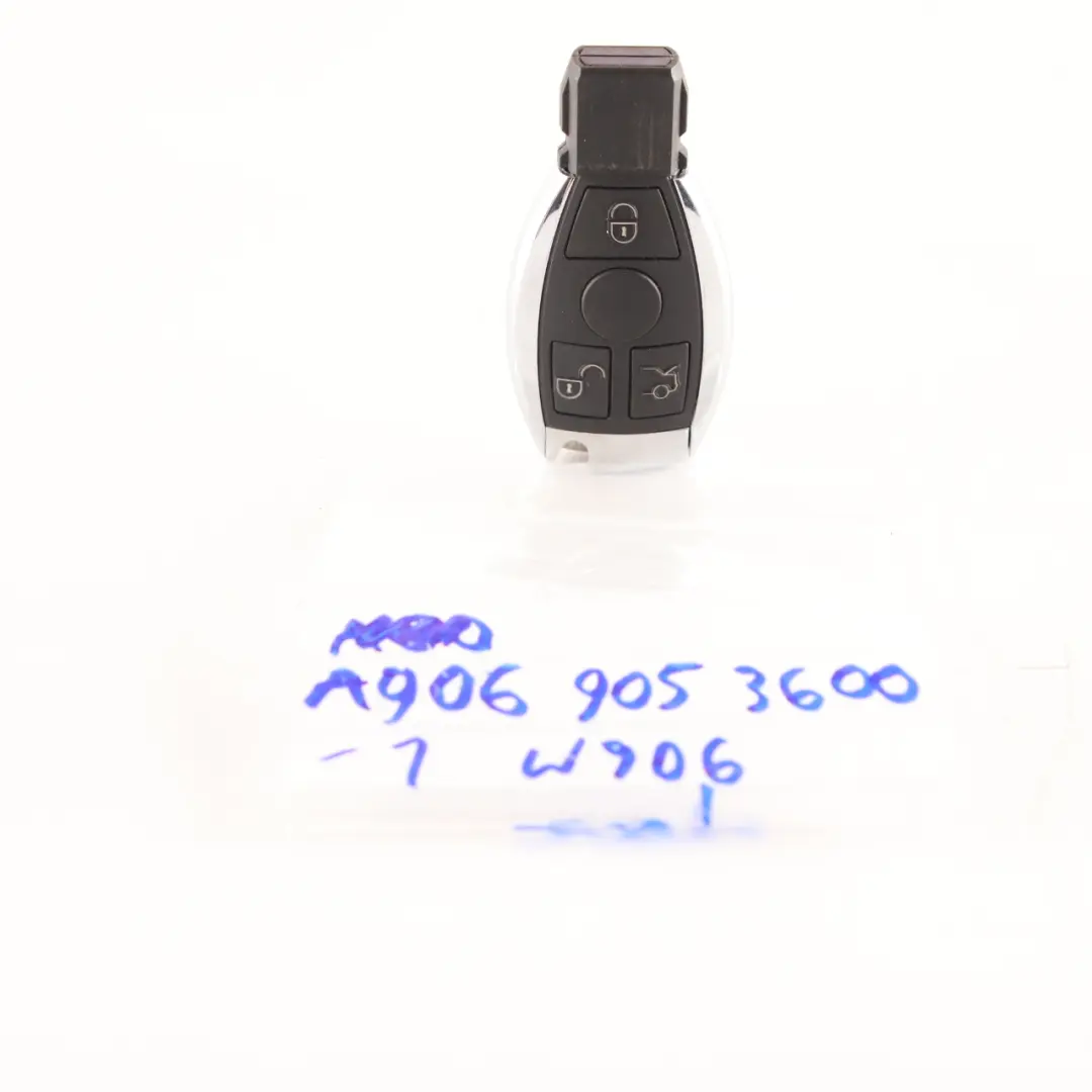 Télécommande Radio Alarme Bouton Clé pour Mercedes Sprinter W906 à propos du numéro de pièce A9069053600 Mercedes Sprinter W906 Télécommande Radio Alarme Bouton Clé - SKU A9069053600-1 - Numéro de pièce A9069053600