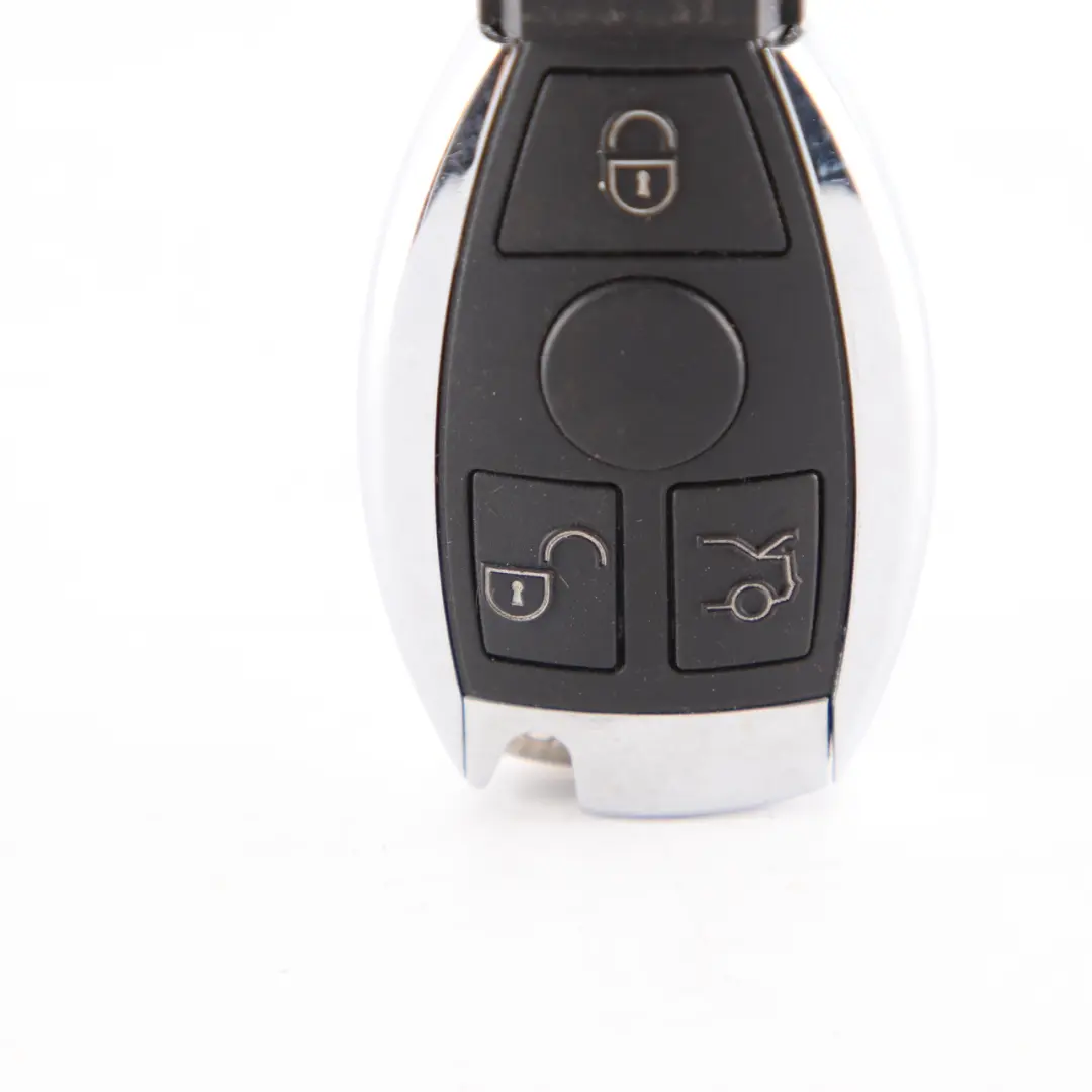 Mercedes Sprinter W906 Funkfernbedienung Alarm Schlüsselschalter - SKU A9069053600-1 - Teilenummer A9069053600