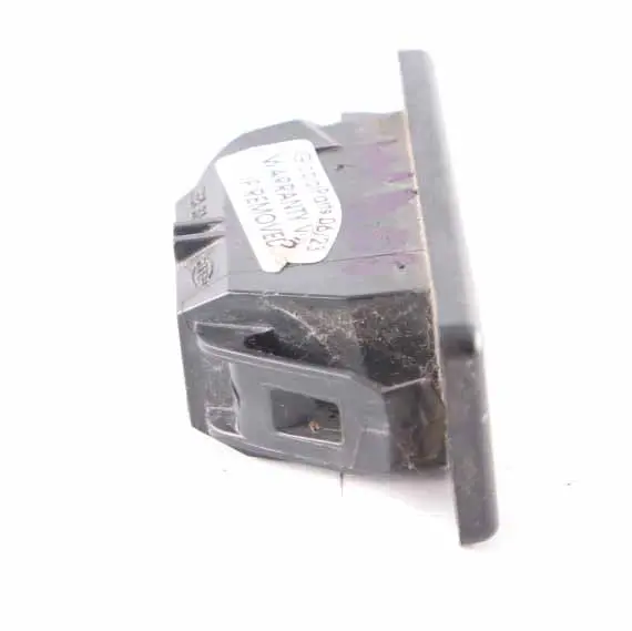 Kennzeichenleuchte Nummernschildleuchte A1688200256 für Mercedes W168 mit Teilenummer A9069062100 Mercedes W168 Kennzeichenleuchte Nummernschildleuchte A1688200256 - SKU A9069062100 - Teilenummer A9069062100