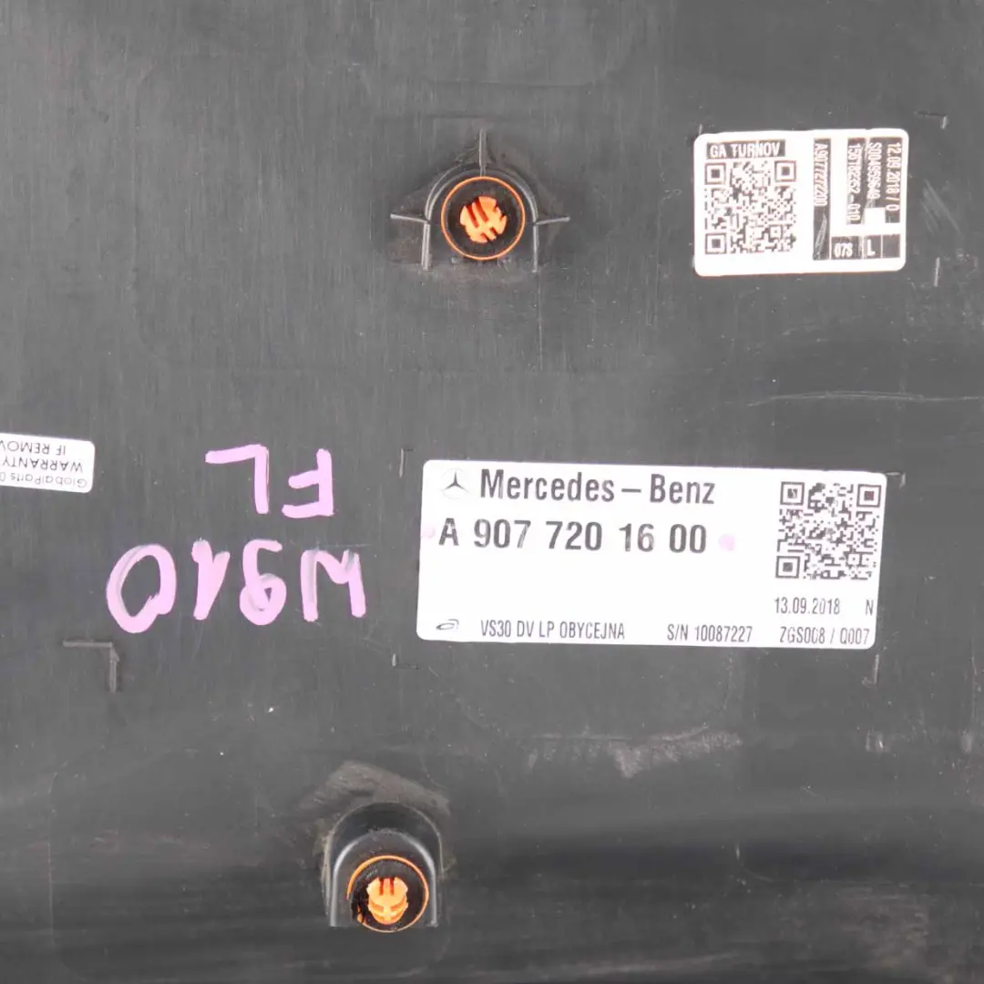 Mercedes Sprinter W910 Carte de Porte Avant Gauche Garniture Panneau Cache Noir - SKU A9077201600 - Numéro de pièce A9077201600