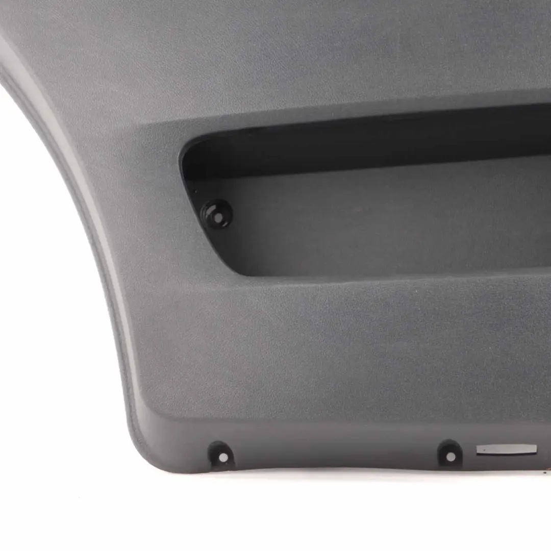 Scheda porta anteriore destra Rivestimento nero per Mercedes Sprinter W910 con numero di parte A9077201700 Mercedes Sprinter W910 Scheda porta anteriore destra Rivestimento nero - SKU A9077201700 - Numero di parte A9077201700