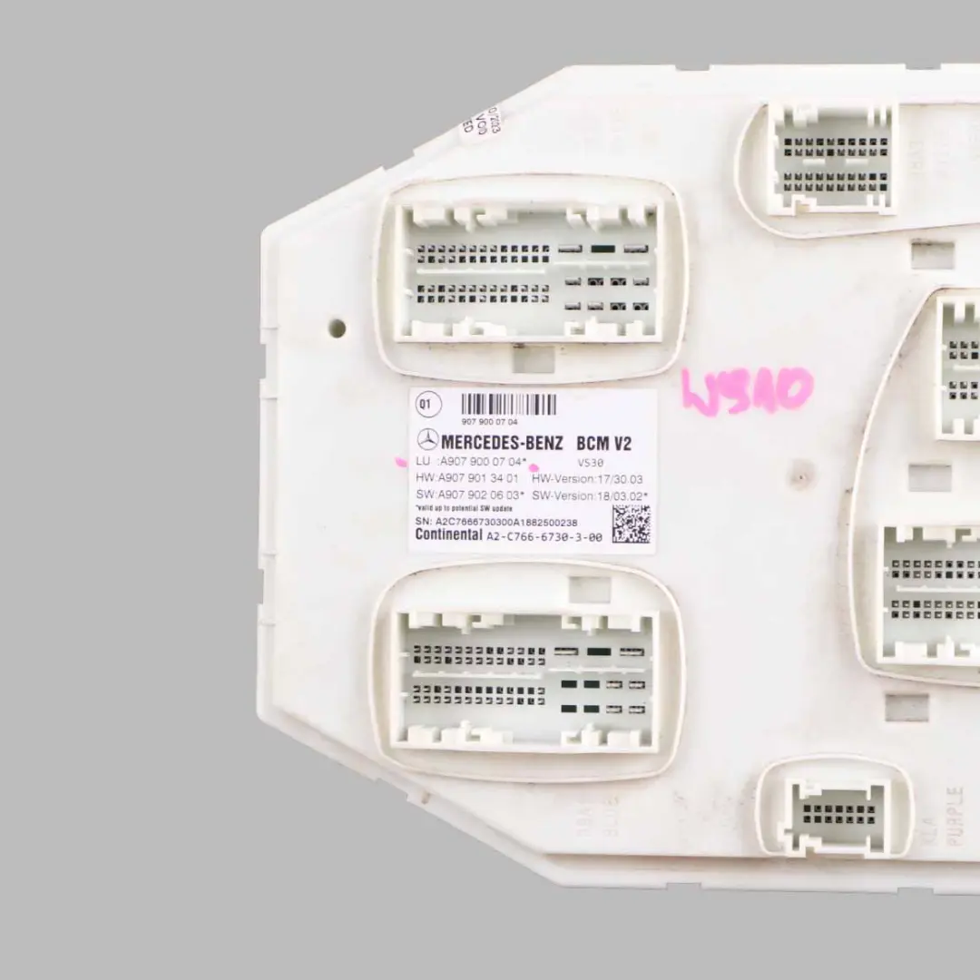 W907 W910 Body Control Modul SAM BCM Einheit ECU für Mercedes Sprinter mit Teilenummer A9079000704 Mercedes Sprinter W907 W910 Body Control Modul SAM BCM Einheit ECU - SKU A9079000704 - Teilenummer A9079000704