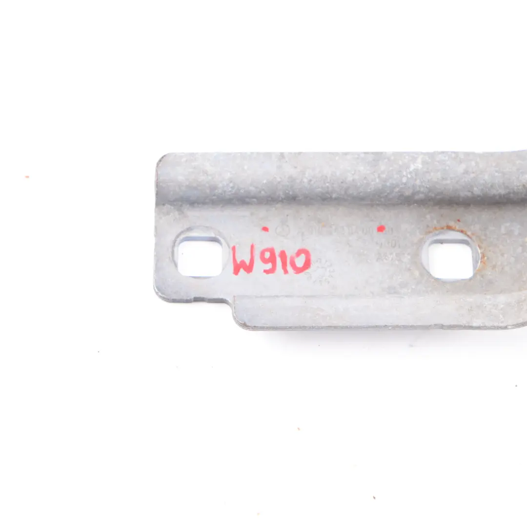 Halterung Träger für Mercedes Sprinter W910 Motor mit Teilenummer A9102420400 Mercedes Sprinter W910 Motor Halterung Träger - SKU A9102420400 - Teilenummer A9102420400