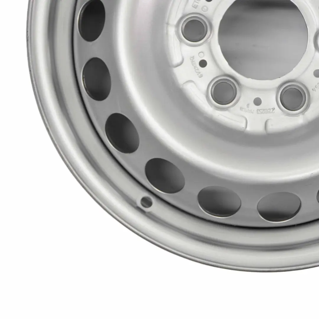 Argento Cerchio in acciaio 16" 6,5J ET:62 per Mercedes Sprinter W910 con numero di parte A9104011300 Mercedes Sprinter W910 Argento Cerchio in acciaio 16" 6,5J ET:62 - SKU A9104011300 - Numero di parte A9104011300