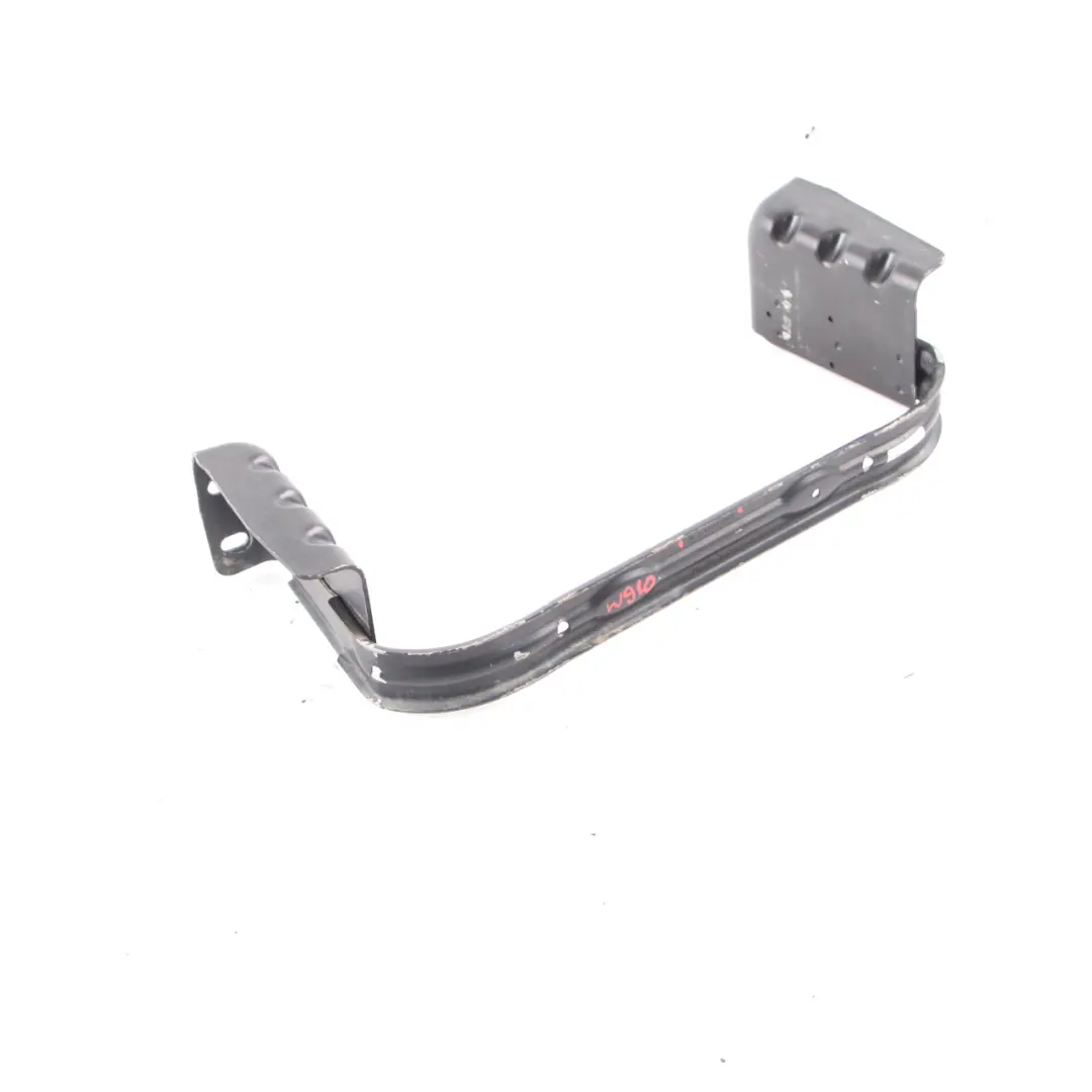 Kraftstofftank Spanngurt Halterung Mount für Mercedes Sprinter W910 mit Teilenummer A9104750500 Mercedes Sprinter W910 Kraftstofftank Spanngurt Halterung Mount - SKU A9104750500 - Teilenummer A9104750500