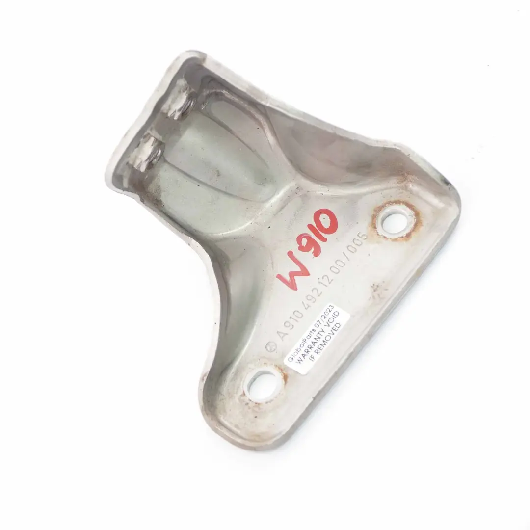 Auspuff Katalysator Halterung Halterung für Mercedes W910 mit Teilenummer A9104921200 Mercedes W910 Auspuff Katalysator Halterung Halterung - SKU A9104921200 - Teilenummer A9104921200