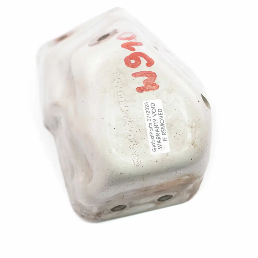 Supporto convertitore catalitico scarico Montaggio staffa per Mercedes W910 con numero di parte A9104921700 Mercedes W910 Supporto convertitore catalitico scarico Montaggio staffa - SKU A9104921700 - Numero di parte A9104921700