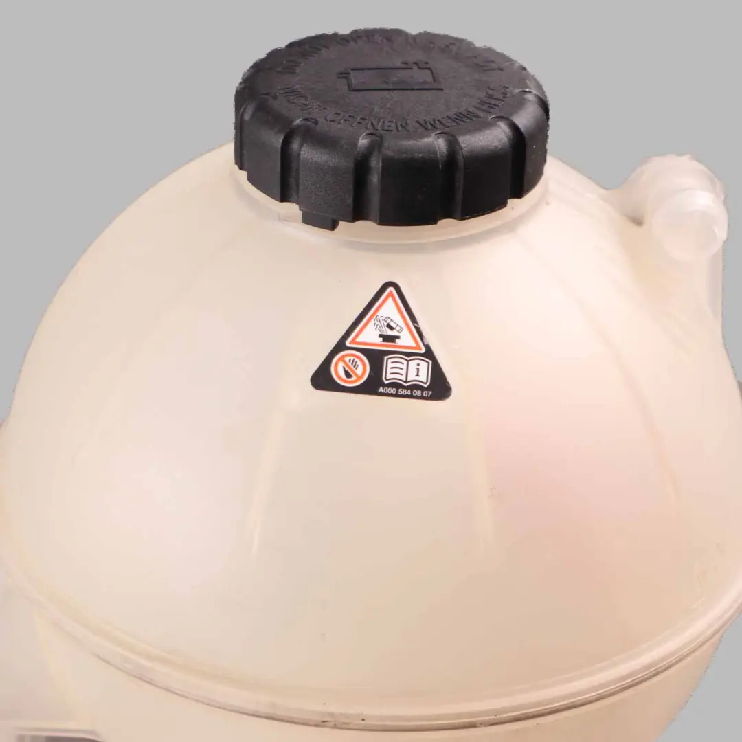 Tanque De Expansión Mercedes W907 W910 Botella De Líquido para con número de pieza A9105010400 Tanque De Expansión Mercedes W907 W910 Botella De Líquido - SKU A9105010400 - Número de pieza A9105010400