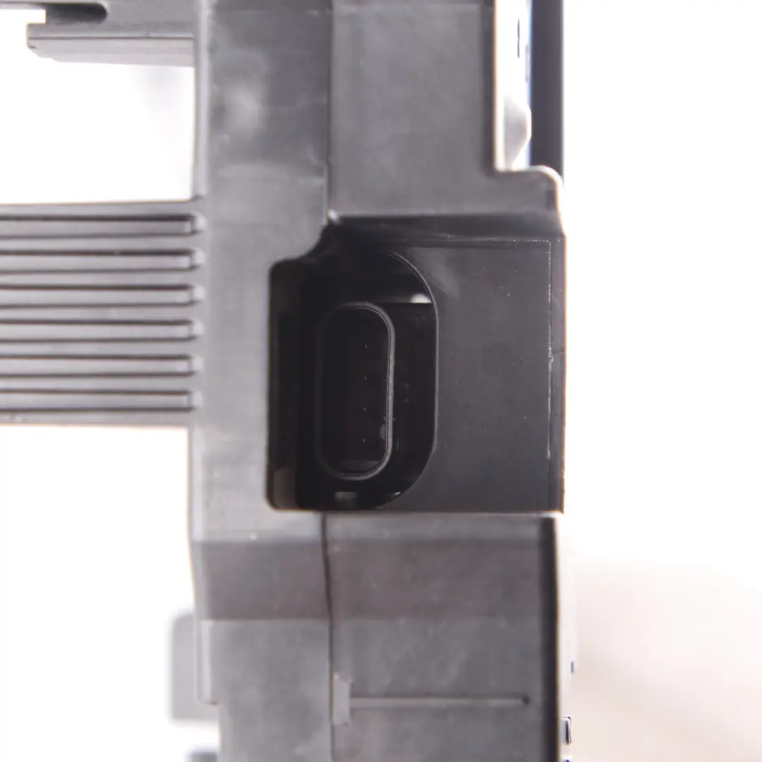 Fuse Box Control Unit Module to Mercedes Sprinter W910 with Part number A9105405910 Mercedes Sprinter W910 Fuse Box Control Unit Module - SKU A9105405910 - Part number A9105405910